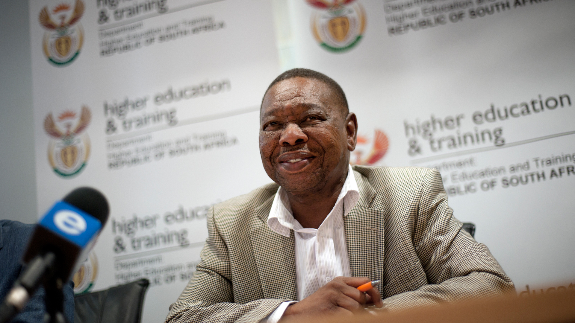 <p>The Minister of Higher Education and Training, Dr “Blade” Nzimande, launches the <em>White Paper for Post-School Education and Training</em>, emphasising the need for greater access to higher education and for the establishment of more universities in South Africa.</p>